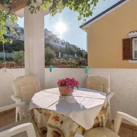 Apartamento Gorgeous In With Wifi