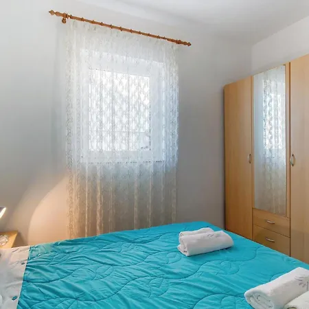 2 Bedroom In شقة *