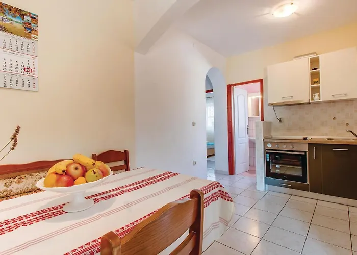 2 Bedroom In * Mali Lošinj